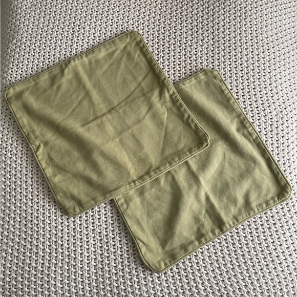 Pottery Barn Cotton Sage Lime Green Pillow Cases Bundle